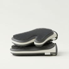 Two Havix mitts stacked, included in the Fur Lift Kit